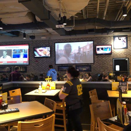 Since 1982, <b>Buffalo</b> <b>Wild</b> <b>Wings</b>® (or B-Dubs® as our friends call us) has been the ultimate place to watch the game, have a cold beer and eat some great food. . Can you make reservations at buffalo wild wings